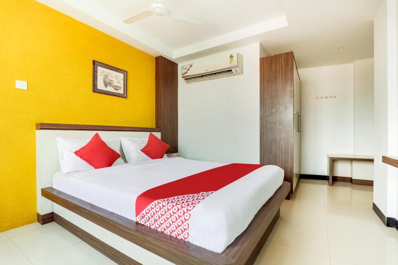 Oyo 61247 Hotel Vijayalakshmi 蒂鲁布尔 外观 照片